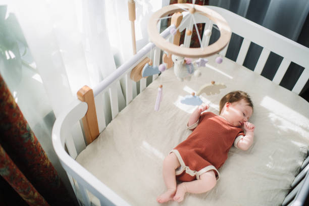 How to Get Newborn to Sleep in Bassinet: 7 Effitive Tips