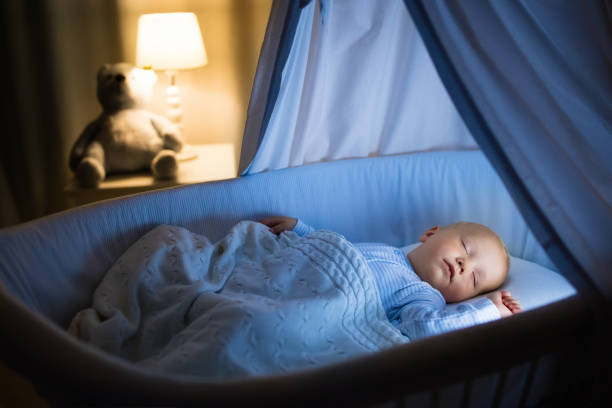 How to Get Newborn to Sleep in Bassinet: 7 Effitive Tips